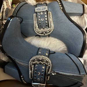 Dolls Kill Cowgirl Boots